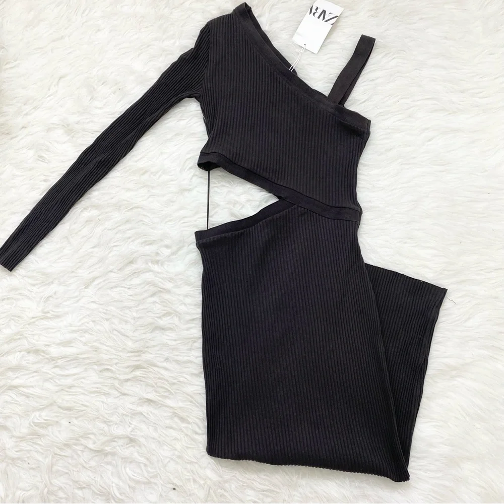 ZAR Brown One-Shoulder Ribbed Midi Dress - Picture 2 of 4